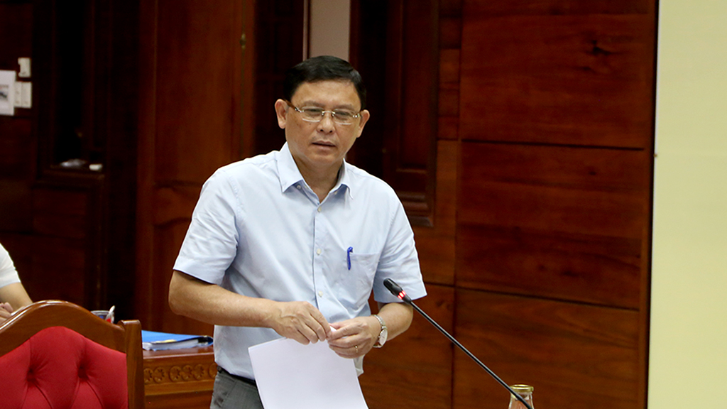 Đồng chí Nguyễn Tuấn Hà – Phó Chủ tịch Thường trực UBND tỉnh phát biểu tại cuộc họp